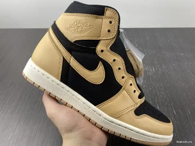 One Kick Jordan Heirloom 1 Air 555088-202 High OG 0624